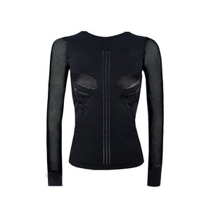 young lady
 exciting body-building playing
 t-shirt longer
 sleeves exercise tee black smooth and continuous
 moving
 shirt yoga top Gym clothes